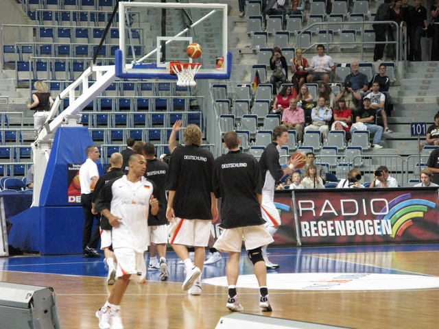 basketball-2008-07-11-19-33-42-0017