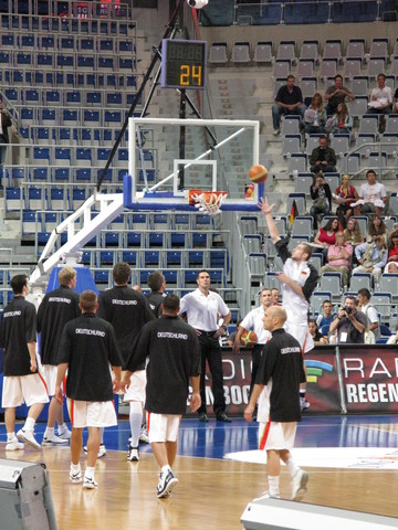 basketball-2008-07-11-19-35-04-0019